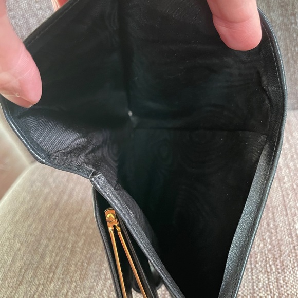 🏴 Authentic Chanel wallet - Picture 12 of 15